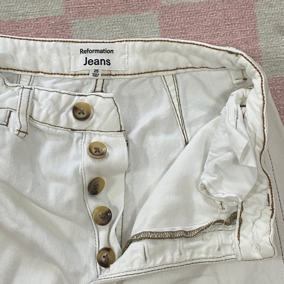 REFORMATION STRAIGHT LEG WHITE JEANS: size 25 - Picture 2 of 5